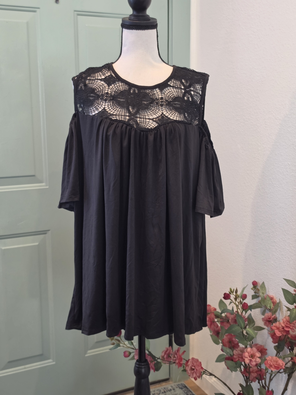 Mido Black Lace Yoke Cold-Shoulder Women's Top